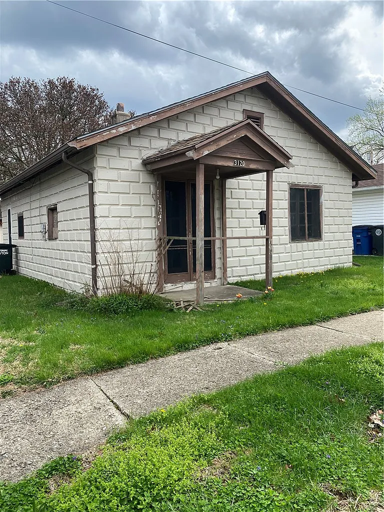 3120 Martel Dr photo 1