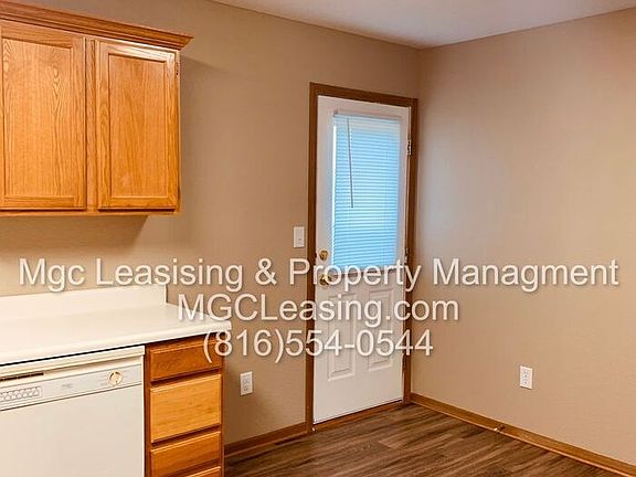 4th image of 206 Parker Dr