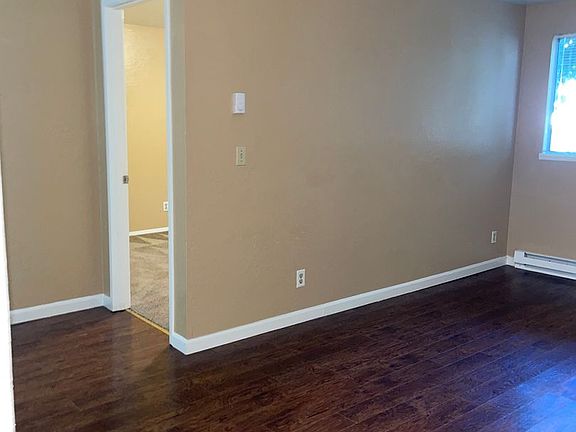 5th image of 4014-4040 Arleta Ave NE #4038