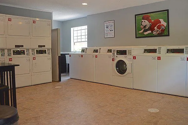 Cambridge Apartments — Photo 11