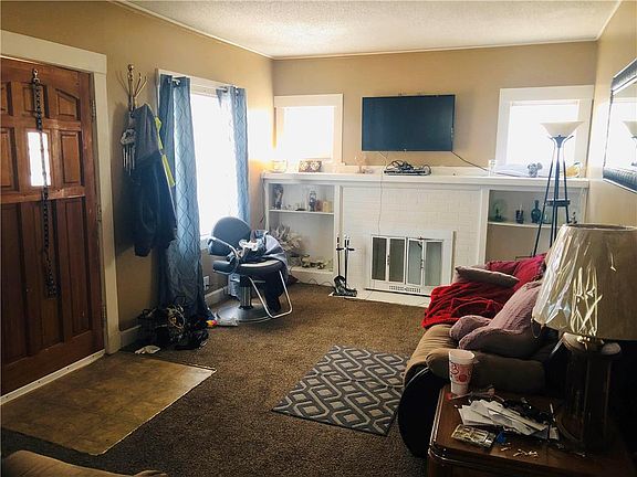 3rd image of 2741 Askew Ave