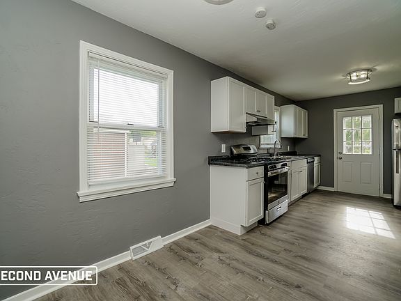 4th image of 627 Speers Ave