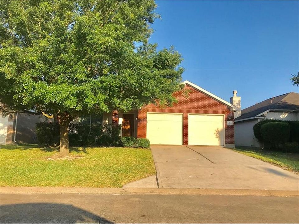 1st image of 11135 W Ferndale Place Dr