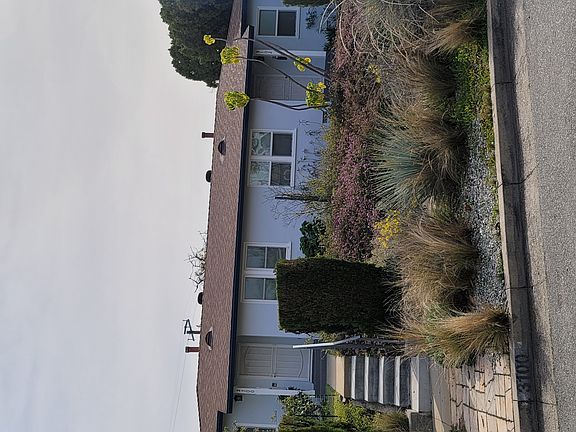 Duplex: 3100 is on the left.
