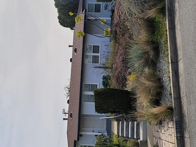 Duplex: 3100 is on the left.