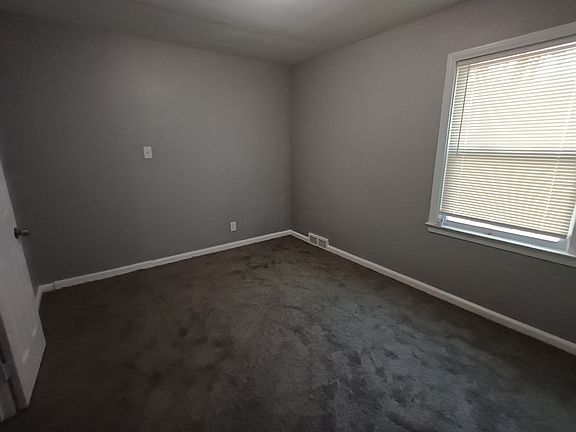 5th image of 4661 Berkshire St