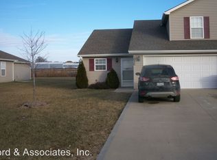 1030 NW Willow Dr, Grain Valley, MO 64029