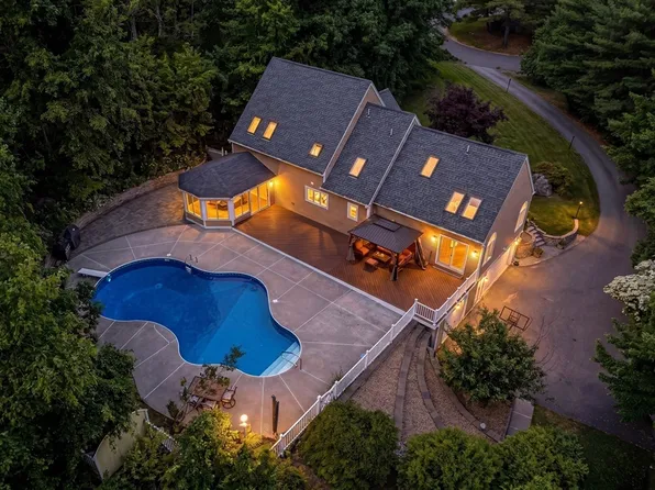 9 Abby Rd, Westford, MA 01886