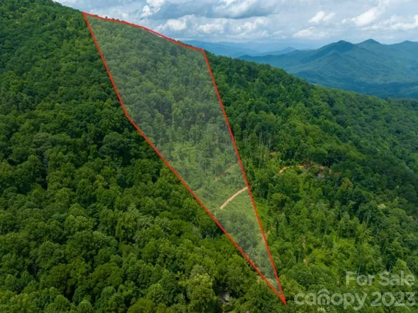 2 Macktown Gap Rd, Sylva, NC 28779