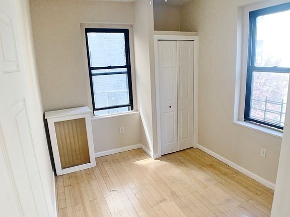 5th image of 21-15 33rd St #3BB