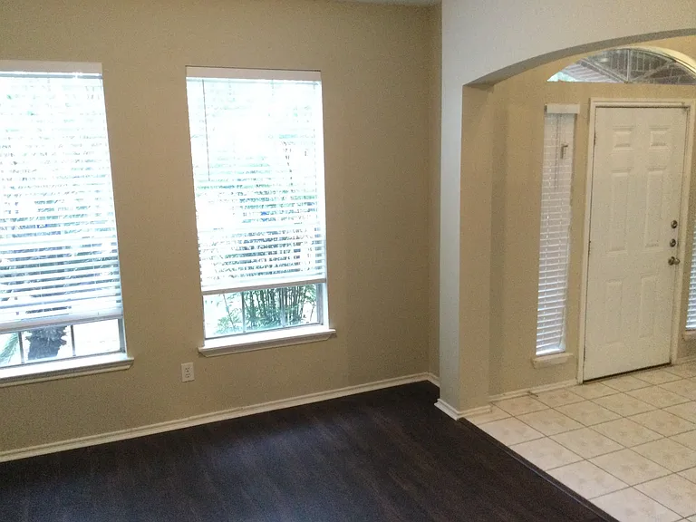 2218 Laurel Oaks Dr — Photo 5