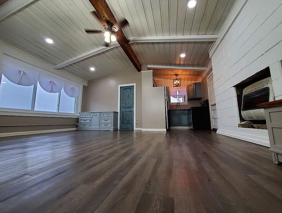 1st image of 100 Country Club Ln