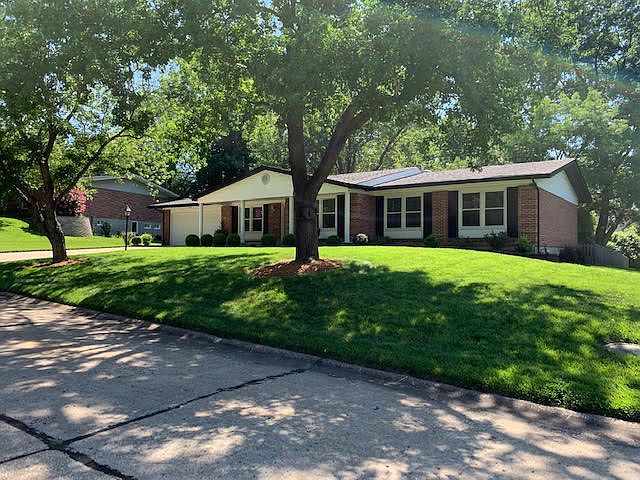 2nd image of 18 Orange Hills Dr