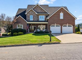 112 Sugarcane Ln, Blountville, TN 37617