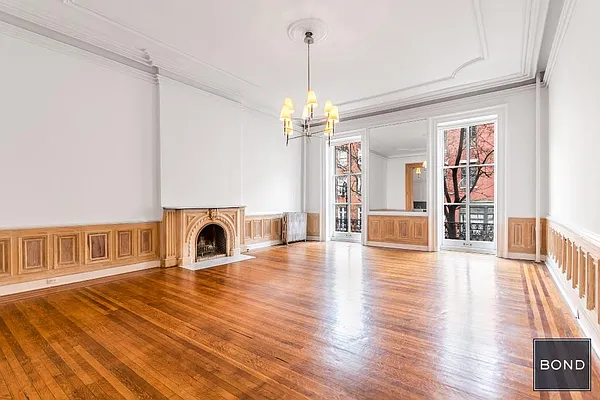 Rented by Bond New York | media 26