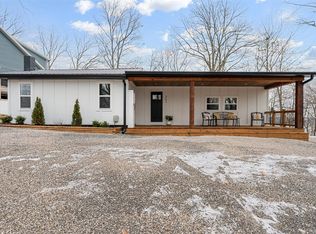 261 Lake Bluff Ln, Scottsville, KY 42164