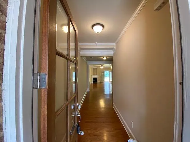 3 bed, 2.5 bath, 2320 sqft, $2,550 — Photo 2