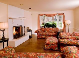 1574 Merryweather Dr, Bethlehem, PA 18015