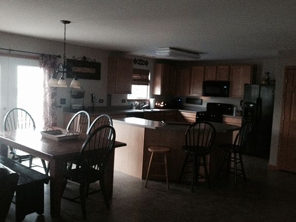 4th image of 15913 W Barrow Ct