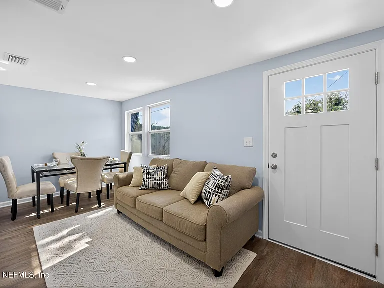 4660 French St — Photo 30