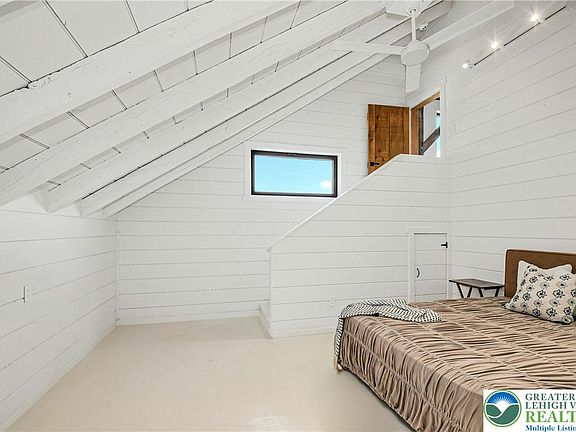 24th image of this home