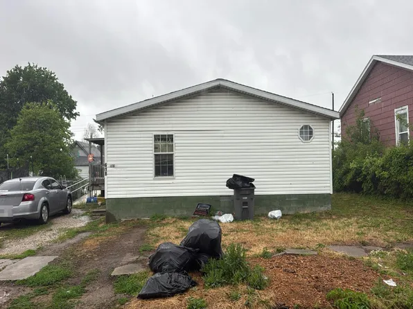 618 N 11th St, Vincennes, IN 47591
