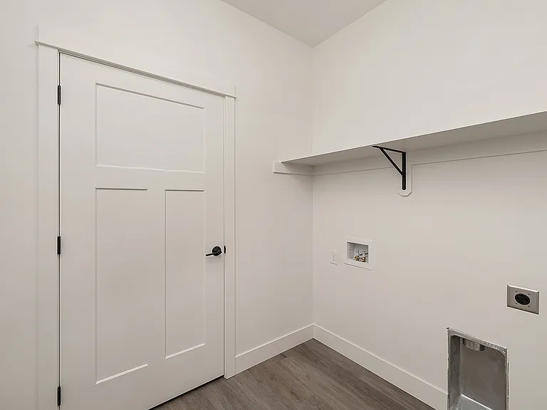 5915 Little River Loop E #1 — Photo 11