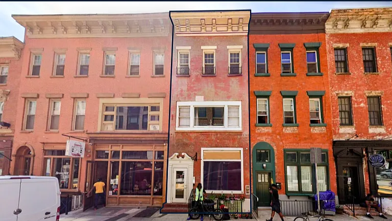 45 Halsey St #2 — Photo 1