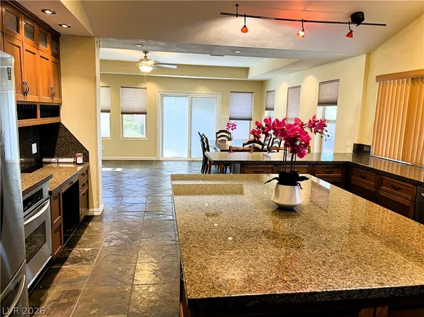 6354 Whippoorwill Way, Las Vegas, NV 89103