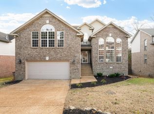 5473 Oak Chase Dr, Antioch, TN 37013