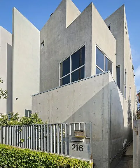 216 Grand Blvd — Photo 26