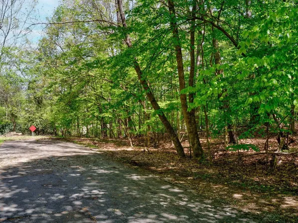 3900 Deep Wood Cir #8, Durham, NC 27707