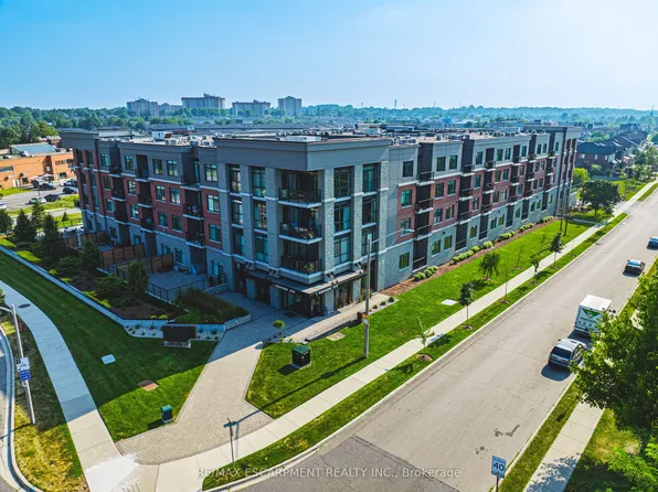 1 Redfern Ave #317, Hamilton, ON L9C 0E6