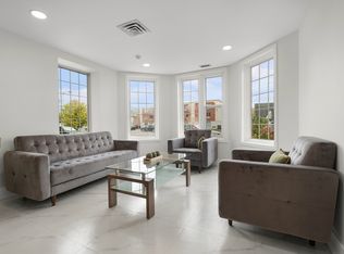 7737 Lundys Ln #0, Niagara Falls, ON L2H1H3