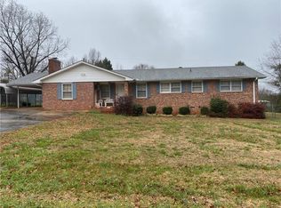 121 Cloverhill Dr, Anderson, SC 29624