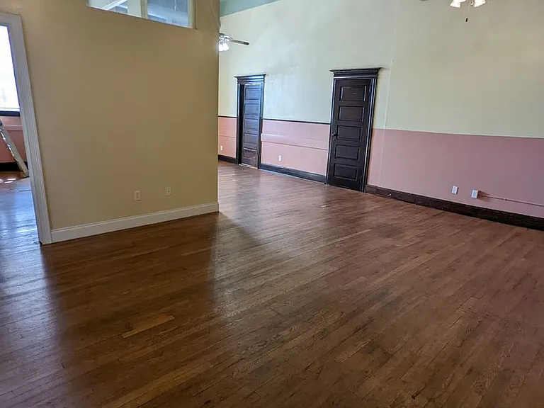 116 1/2 N Walnut St — Photo 37