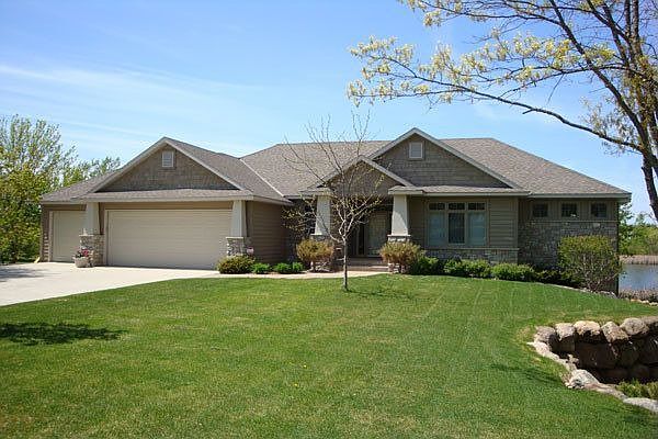 1st image of 3127 Walden Way