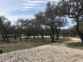 226 Axis Cir, Fredericksburg, TX 78624