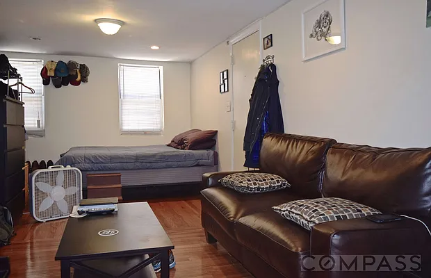 Rented by Compass | media 16