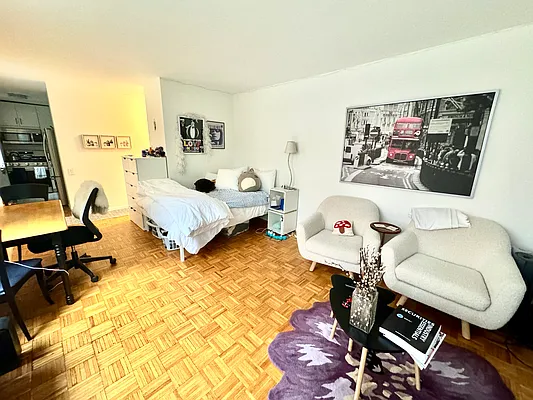 Rented by Furumoto Realty of New York City Inc | media 14