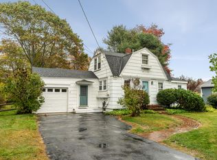 1174 Sawyer Rd, Cape Elizabeth, ME 04107