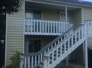 2730 Hollywood Ter APT 18, Louisville, KY 40206
