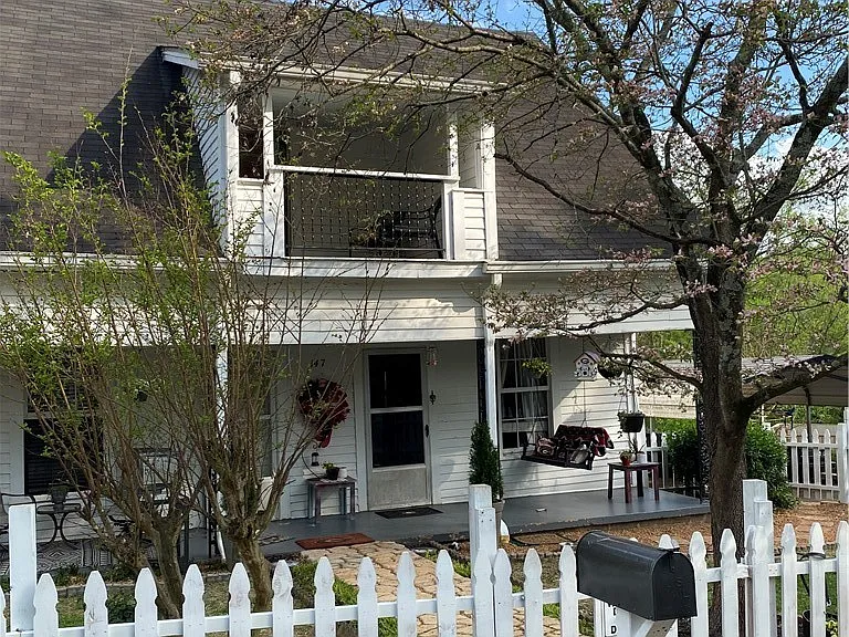 147 White Cir — Photo 3