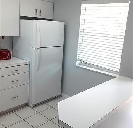 3rd image of 777 S Federal Hwy APT G211