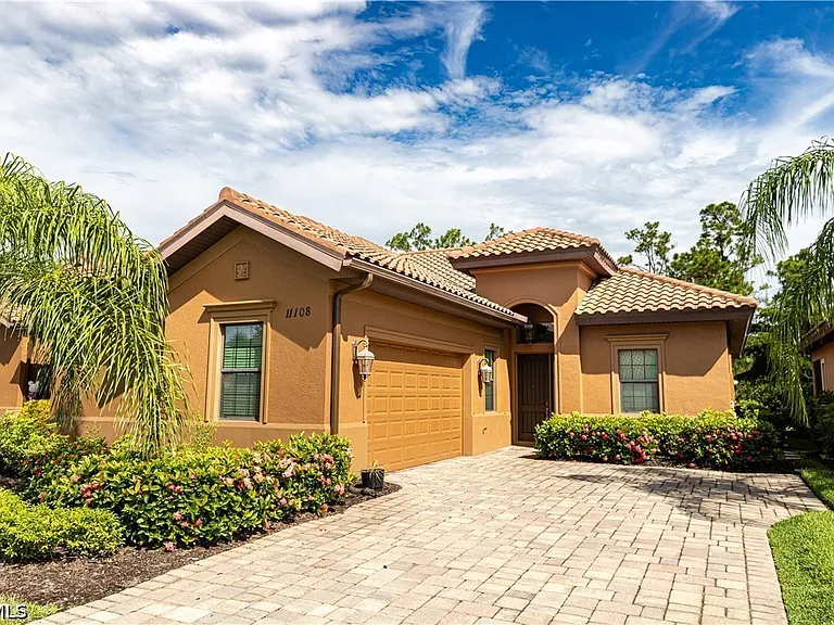 11108 Esteban Dr — Photo 3