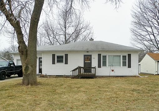 2nd image of 114 N Mill St