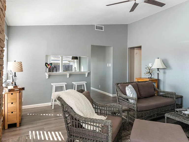 10401 Burmaster Ln #A — Photo 6