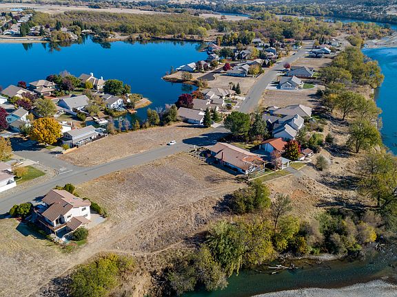 4th image of 22459 Edgewater Dr