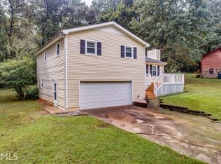 3943 Willowbrook Dr, Douglasville, GA 30135