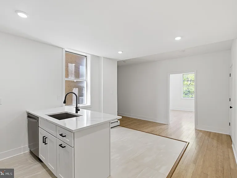 5939 Drexel Rd #CARRIAGE — Photo 12